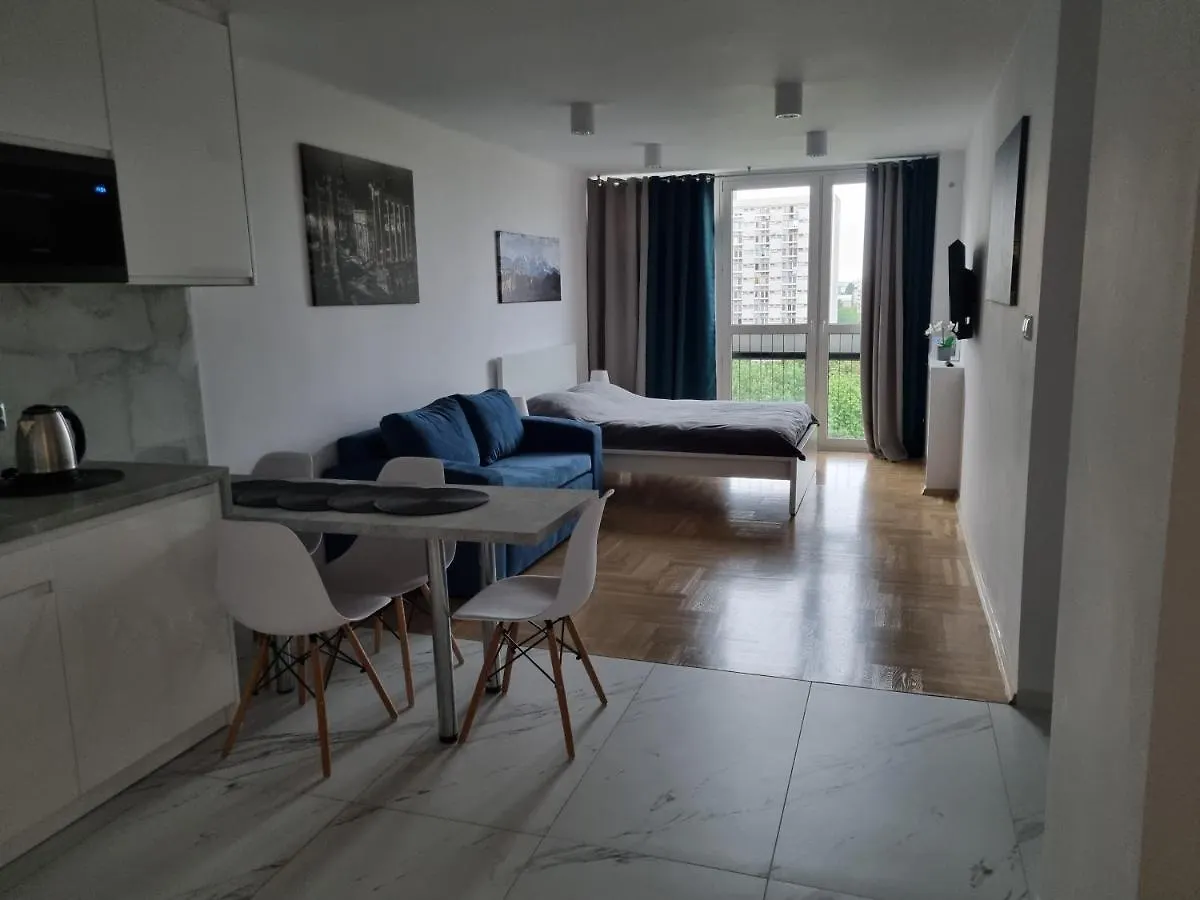 Apartment Skyview Park Apartment: Central Warsaw Comfort with Self Check-In
